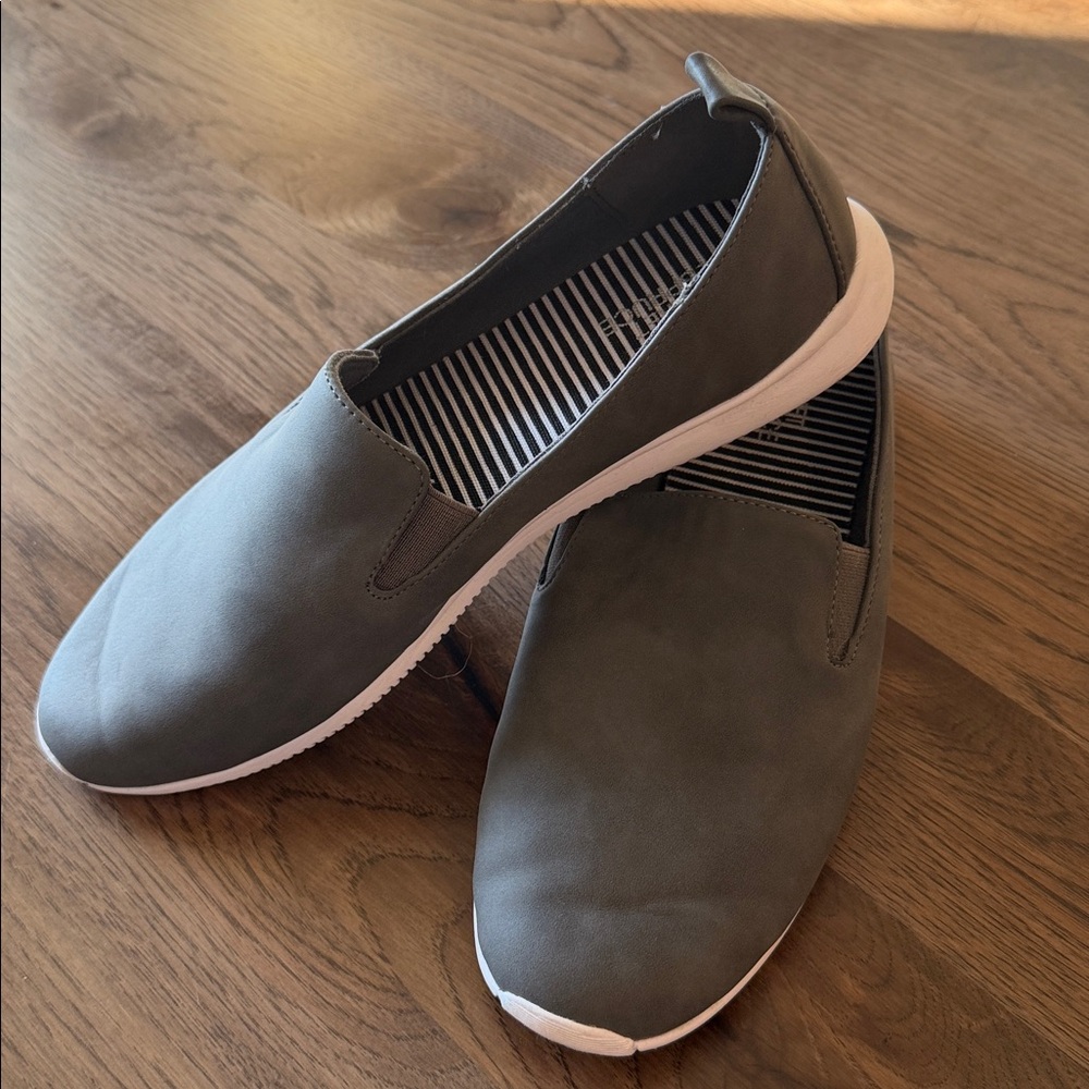 Market & Spruce Women's Gray 10 Slip on Shoes